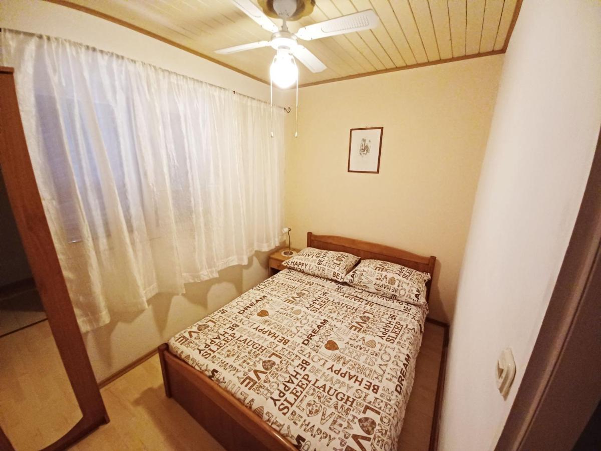 Apartments Carmen Vinisce ภายนอก รูปภาพ